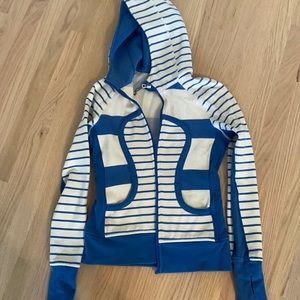 Lululemon Scuba full zip hoodie size 6